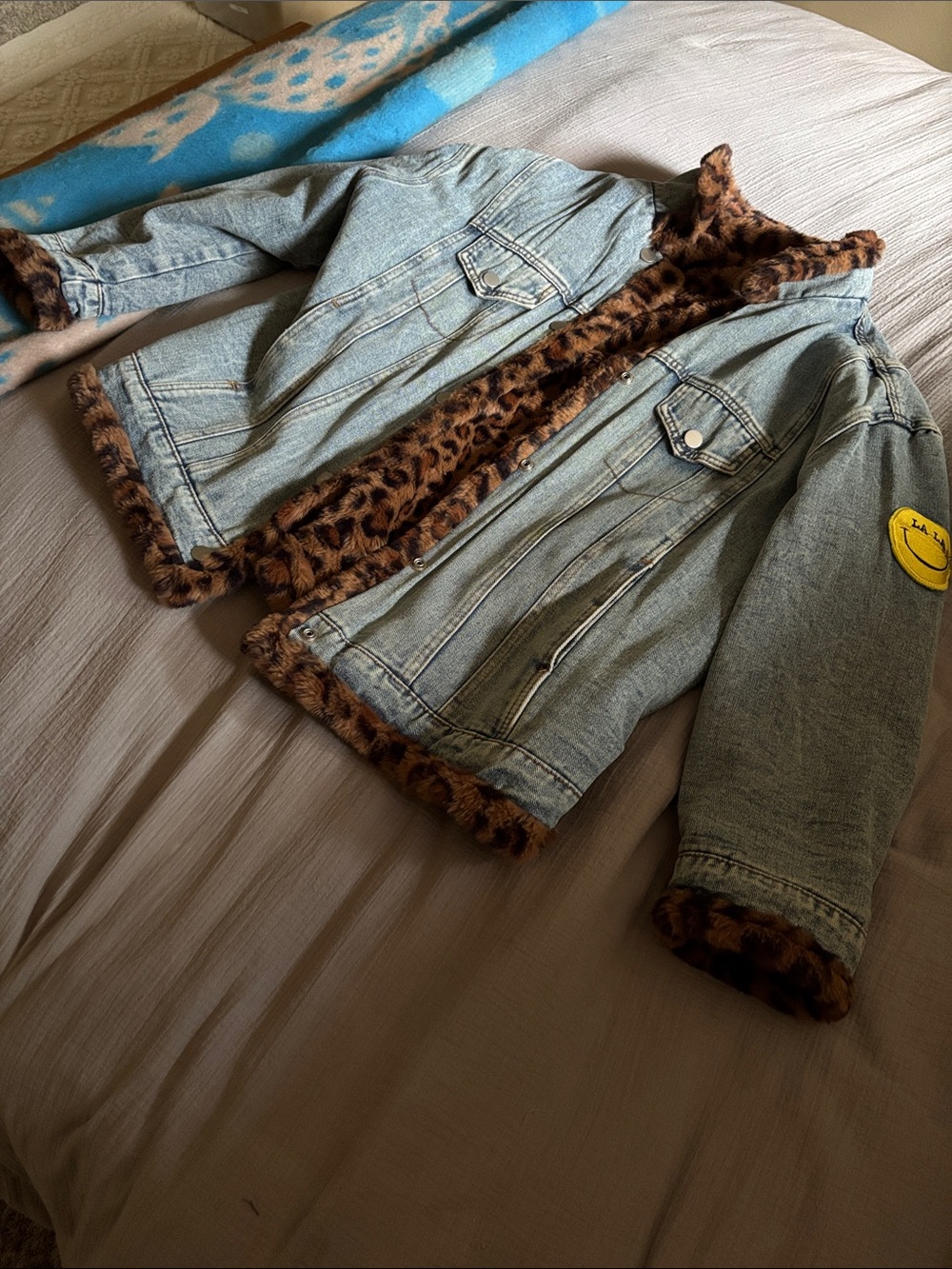 Dressed in lala forever patched trucker jacket in leopard - Picture 2 of 6
